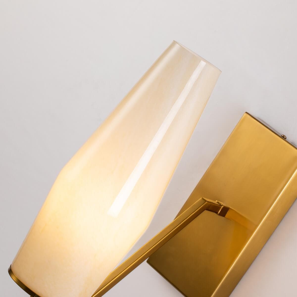 Favourite 2872-1W Figuris Настенный светильник D260*W100*H315, 1*E14*40W, excluded — миниатюра 2
