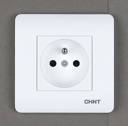 CHINT Французская розетка 16А 250В