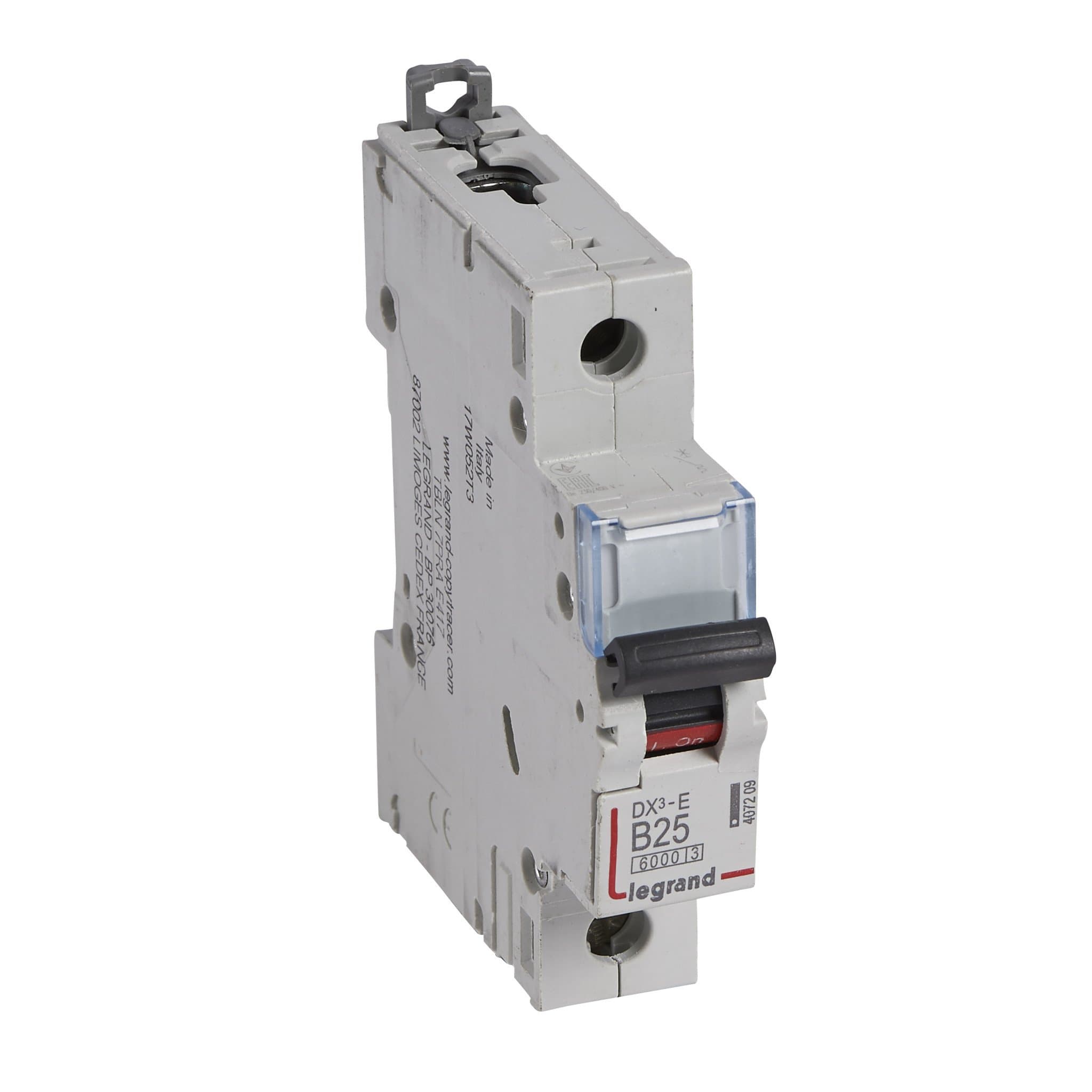 Legrand DX3-E Автоматический выключатель 1P 25А (В) 6000/6kA 407209