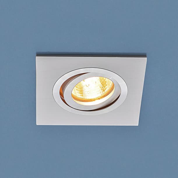 Elektrostandard 1051/1 / Светильник встраиваемый WH белый a035243
