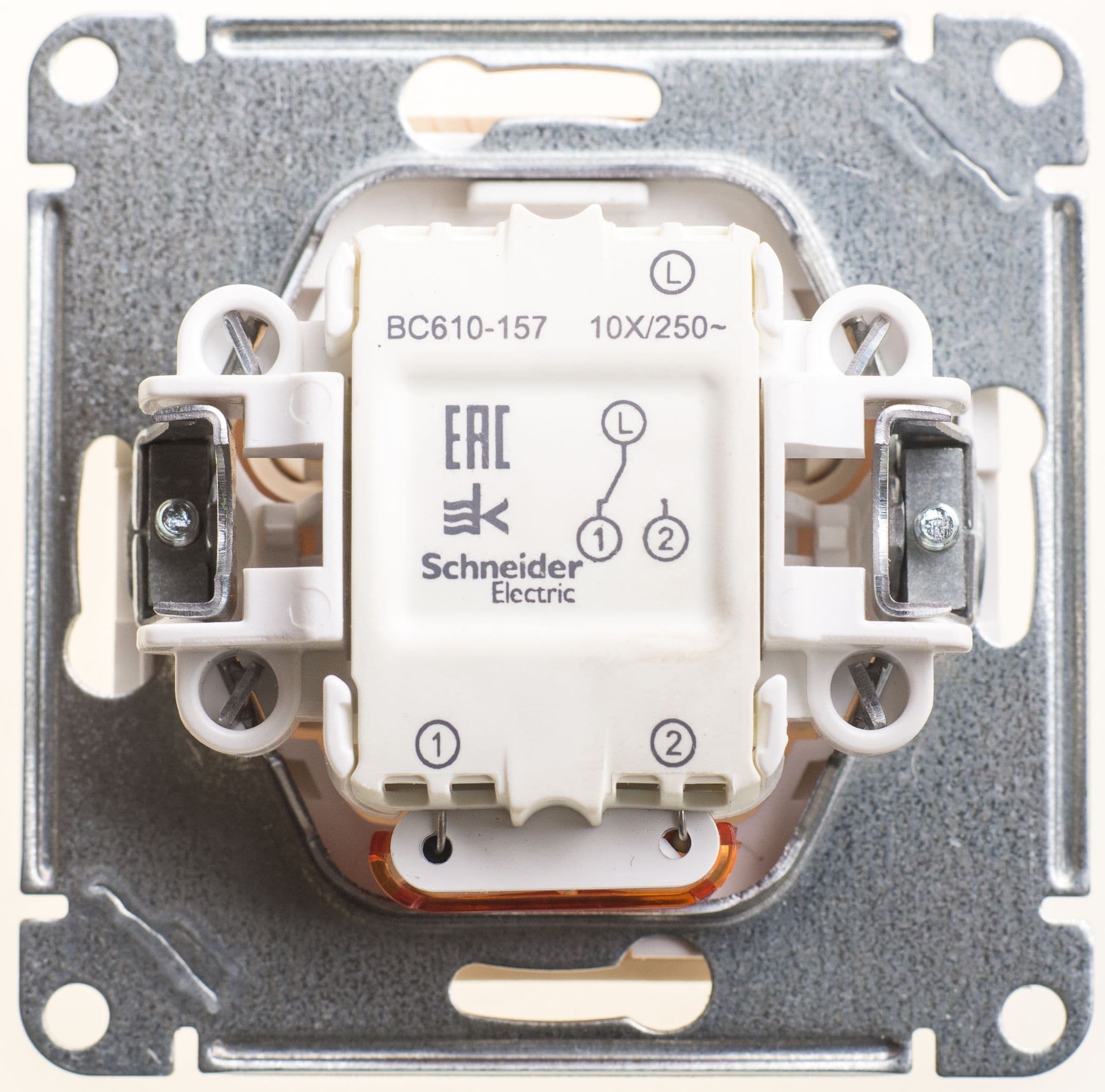 Systeme Electric Wessen 59 Сосна Переключатель 1-клавишный с подсветкой 10АХ — миниатюра 2