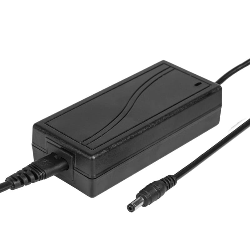 Источник питания 110-220V AC/12V DC, 3А, 36W с DC Разъемом подключения 5.5*2.1, без влагозащиты (IP23) Rexant 200-036-3