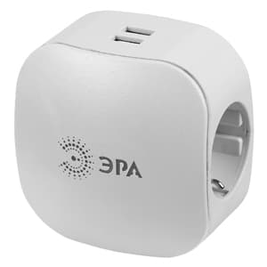 ЭРА SP-3e-USB-2A Белый Тройник 3гн 220V + 2xUSB 2100mA, c заземлением со шторками