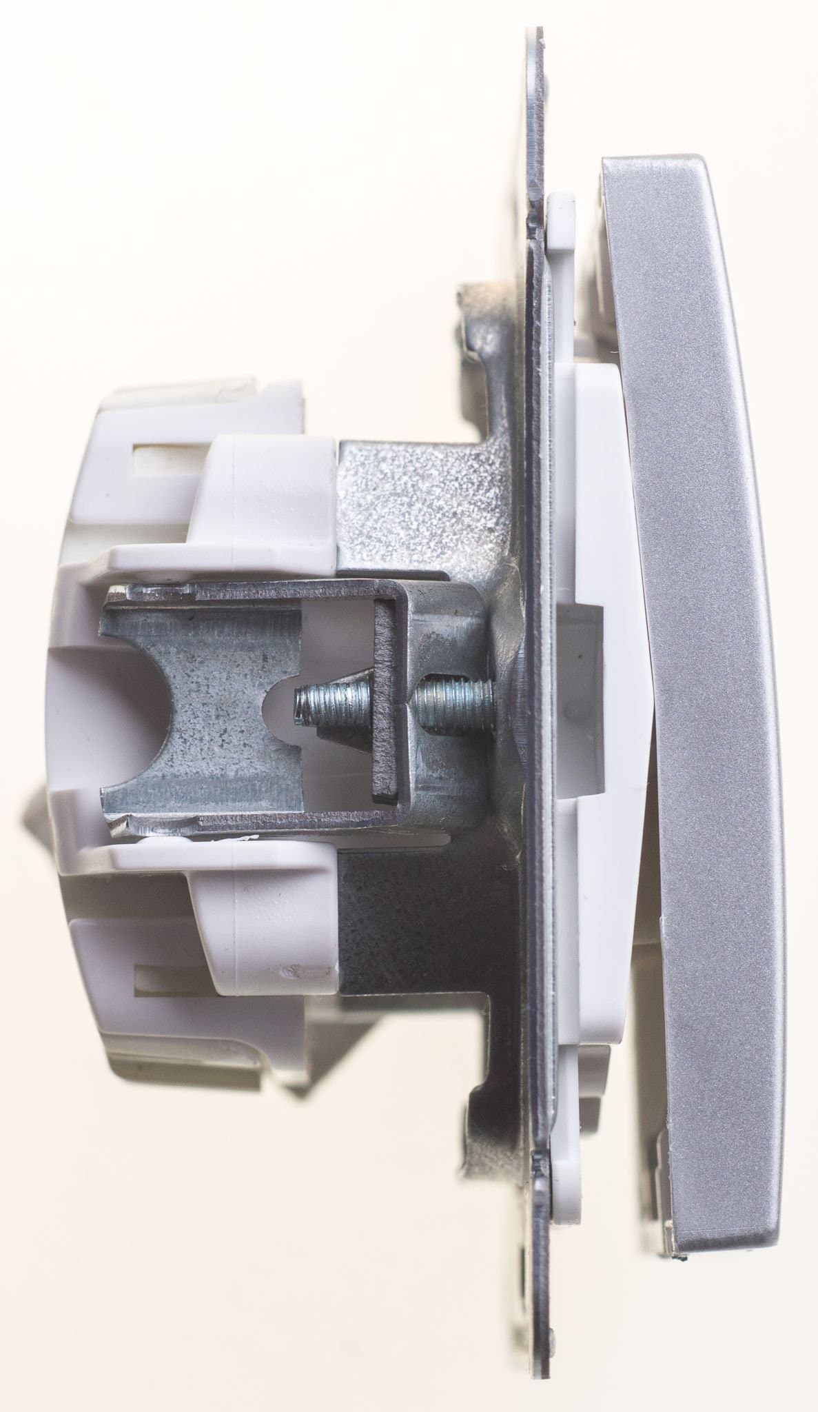 Systeme Electric Wessen 59 Матовый хром Выключатель 3-клавишный, 10АХ — миниатюра 3