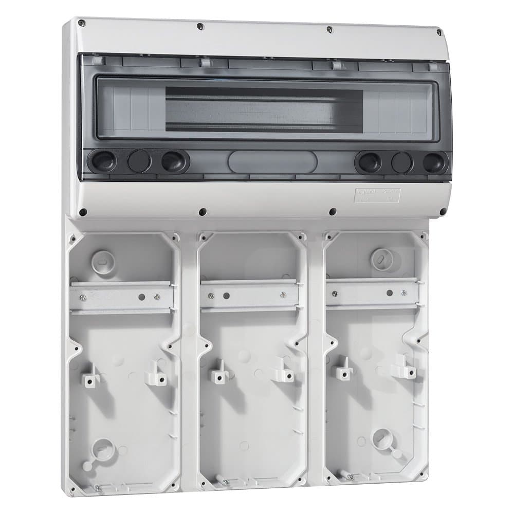 Legrand P17Осн.щит.18мод. для 3 лиц.пан. 280х125 IP66 057704