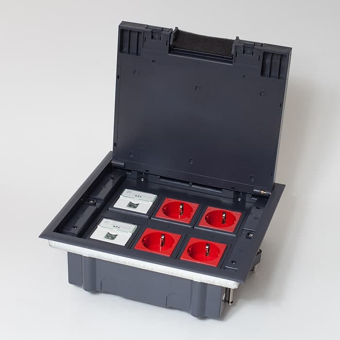 SPL Люк на 6 постов (45х45),металл/ пластик, с пластиковой коробкой, IP40 300006