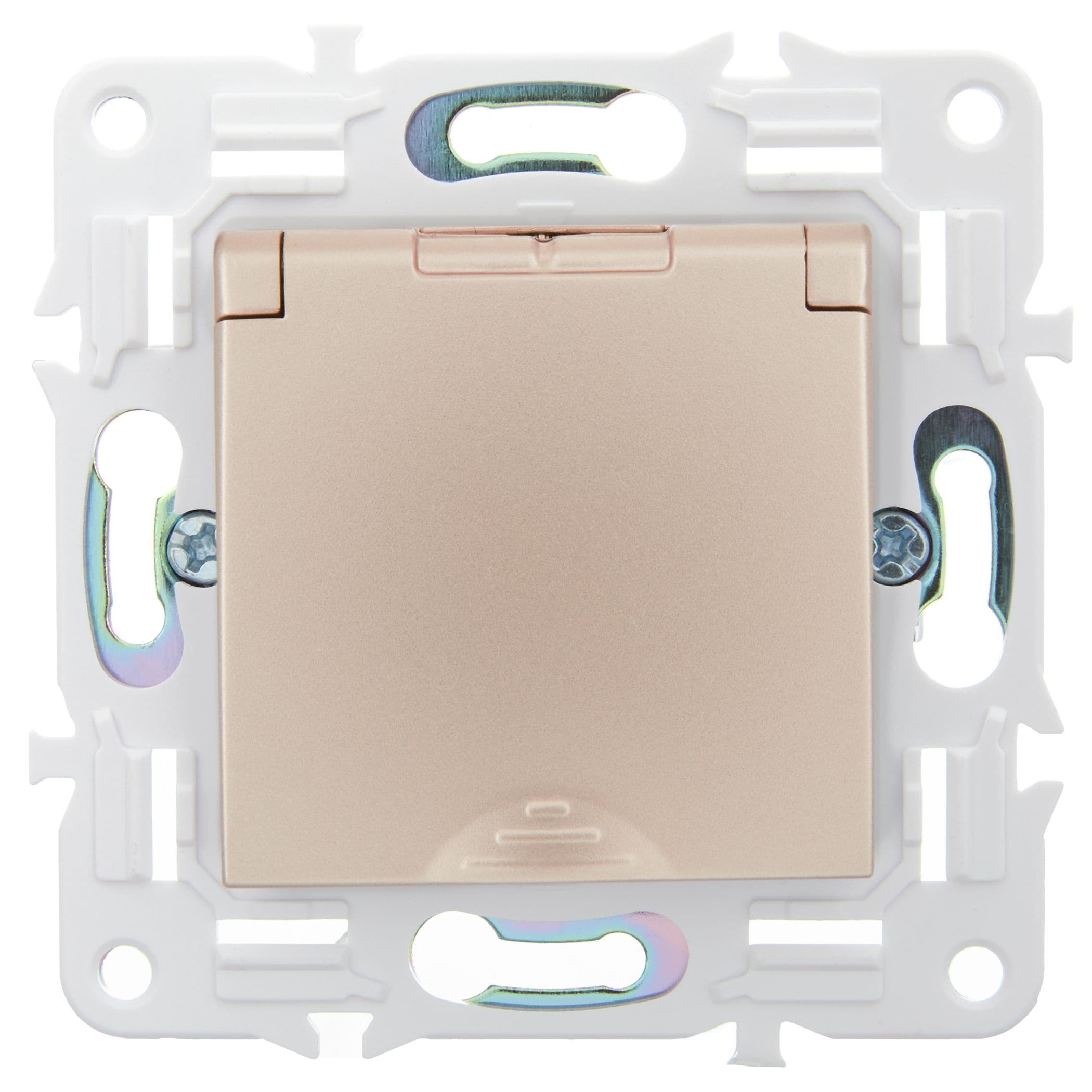 IEK SKANDY Песочный Розетка с/з с защитными шторками и крышкой 16А IP44 SK-R11Sa — миниатюра 2