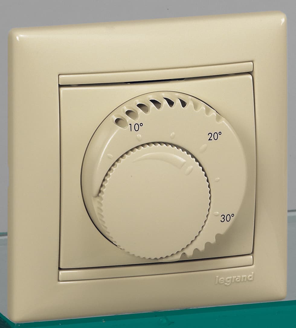 Legrand Valena Крем Термостат станд 8А 774126 — миниатюра 2