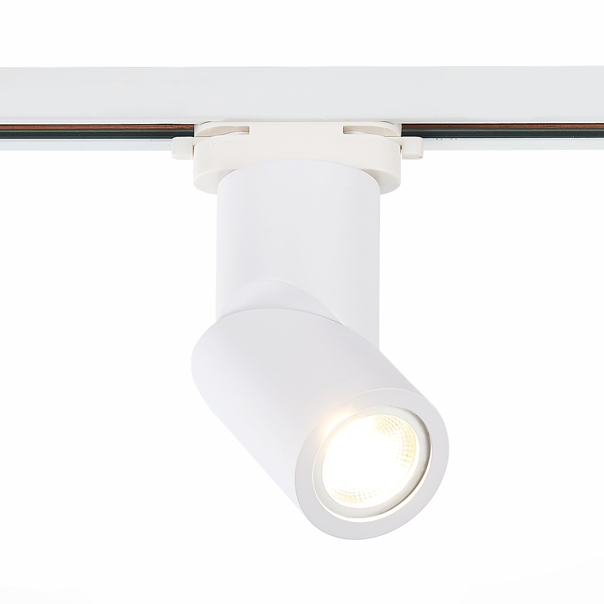 ST LUCE  ST650.506.01 Св-к трек. Белый GU10 1*50W IP44 D60xH175 180-240V Без ламп