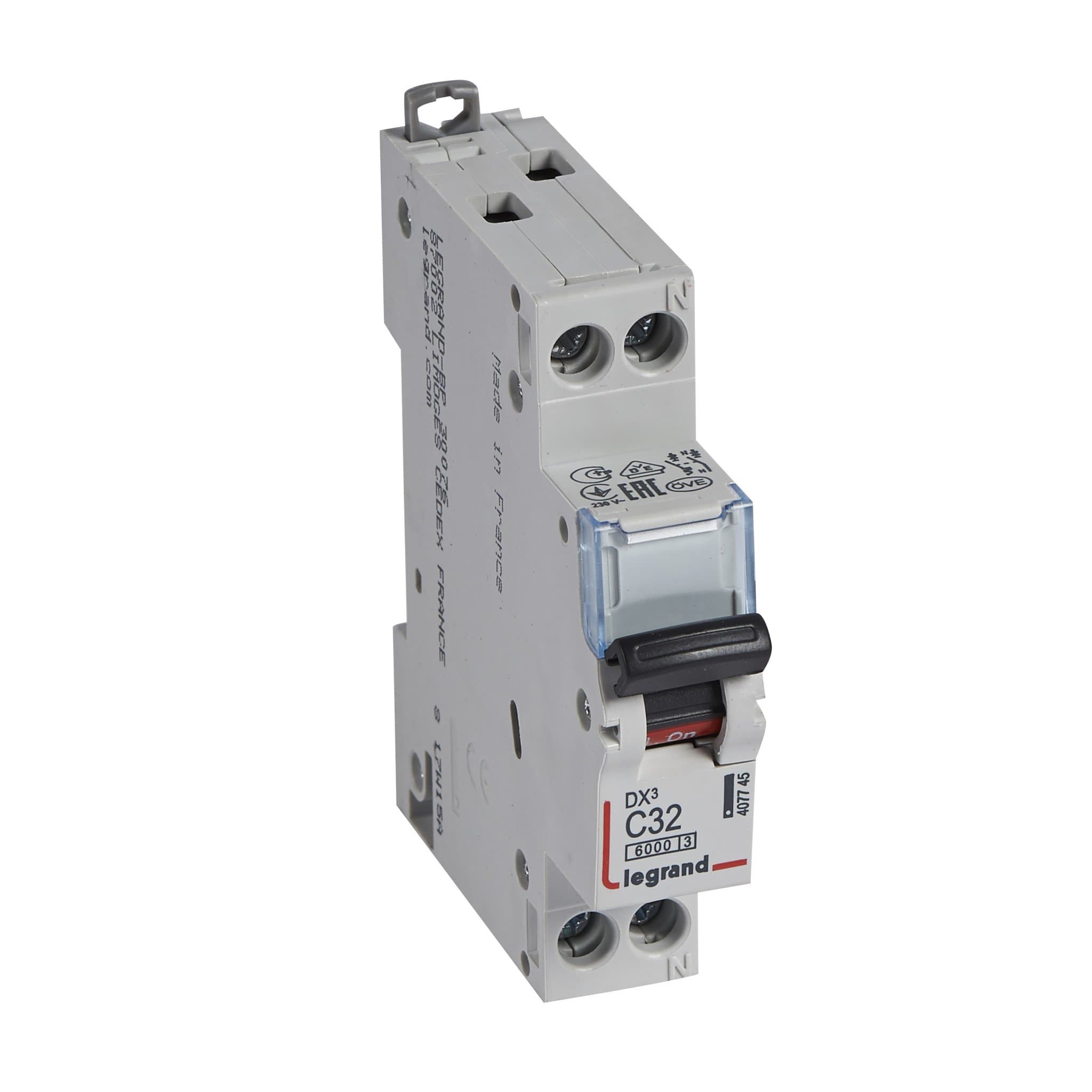 Legrand DX3 Автоматический выключатель 1P+N 32А (С) 6kA/10кА 407745 — миниатюра 1