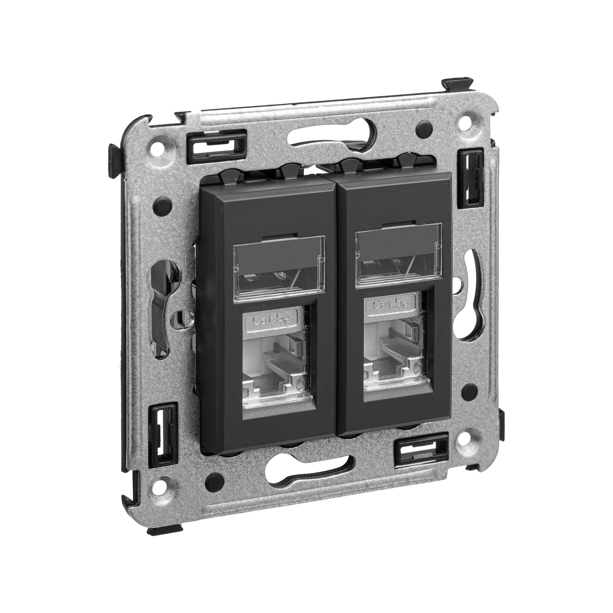 DKC Компьютерная розетка RJ-45 в стену, кат.5e двойная экранированная,"Avanti", "Черный матовый" — миниатюра 2