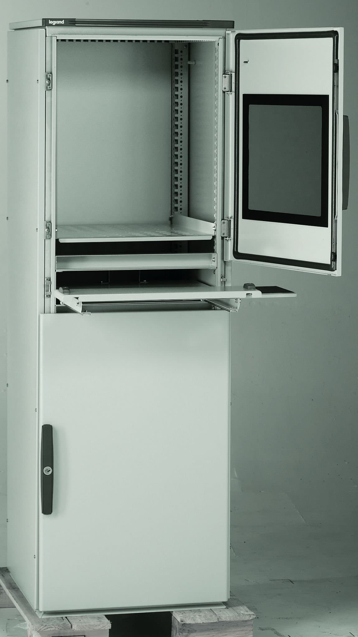 Legrand Altis Шкаф PC IP 55 IK 10 1800x600x600 мм RAL 7035 или 7021 047401 — миниатюра 2