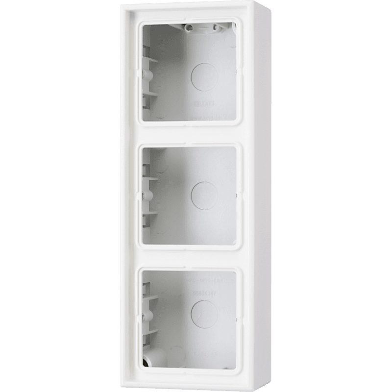 JUNG LS 990 Белая Коробка для накладного монтажа 3-кратная LS583AWW