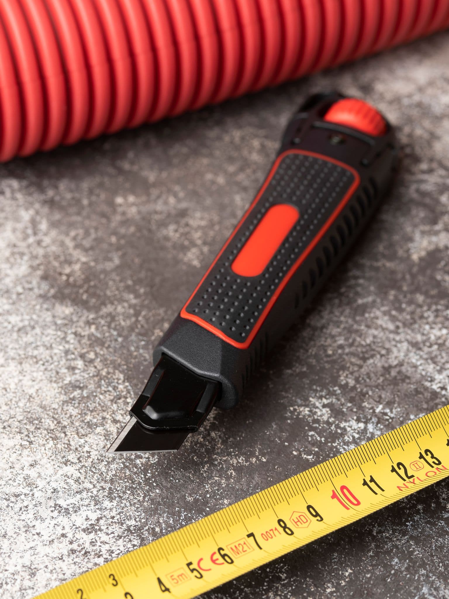 EKF Нож строительно-монтажный 18 мм НСМ-50 (18мм)(SK4) Heavy Duty (до 25 кг) Expert — миниатюра 14