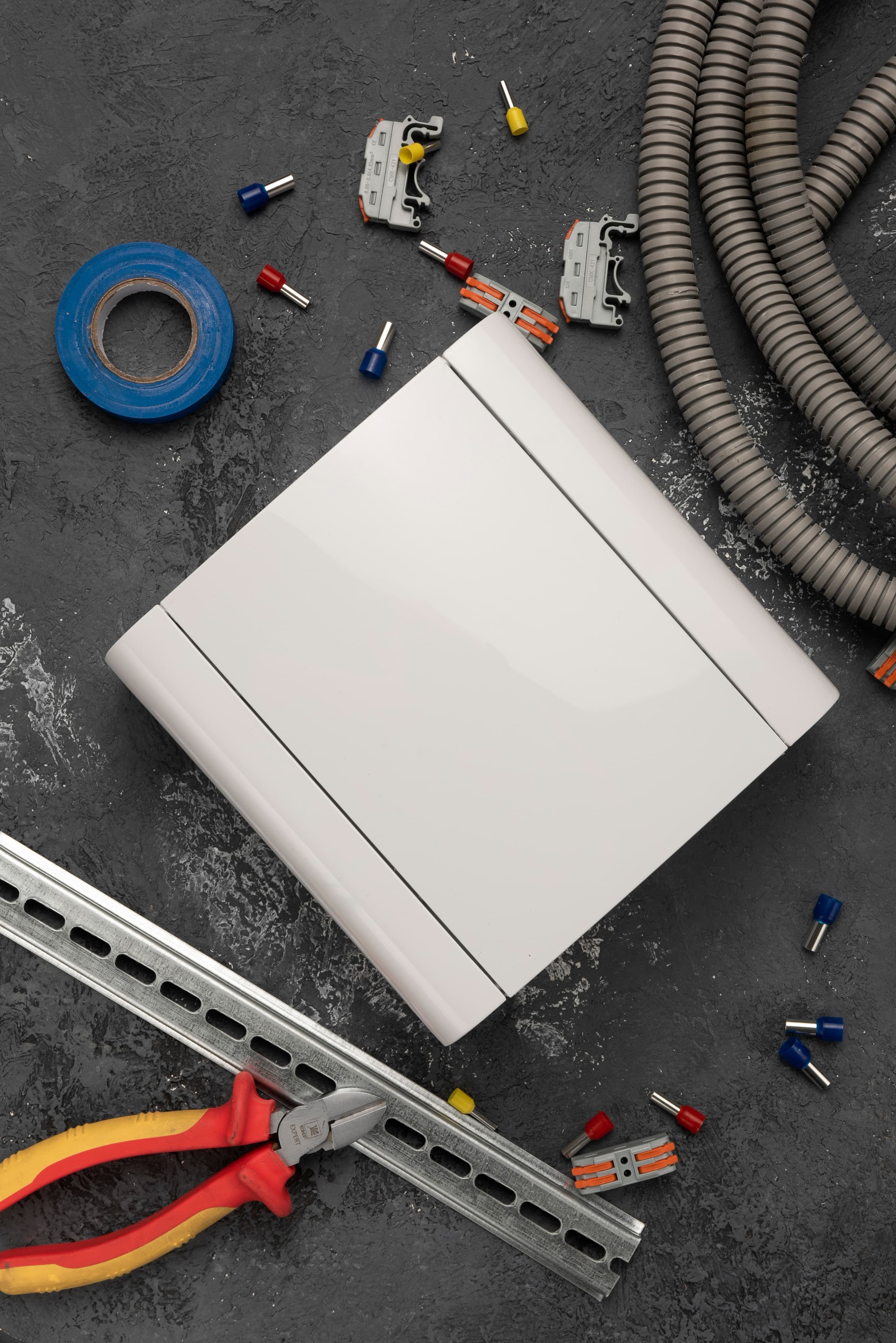 EKF Щит распределительный ЩРН-П-8 "SlimBox" белая дверца IP41 — миниатюра 11