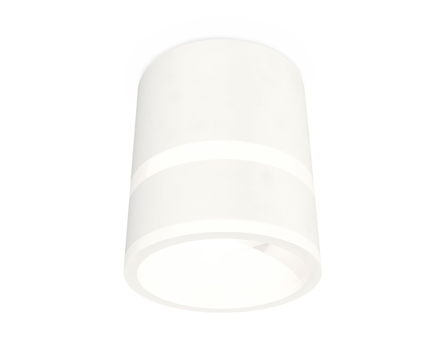 Ambrella Комплект накладного светильника с акрилом XS8110005 SWH/FR белый песок/белый матовый GX53 (C8110, N8444)