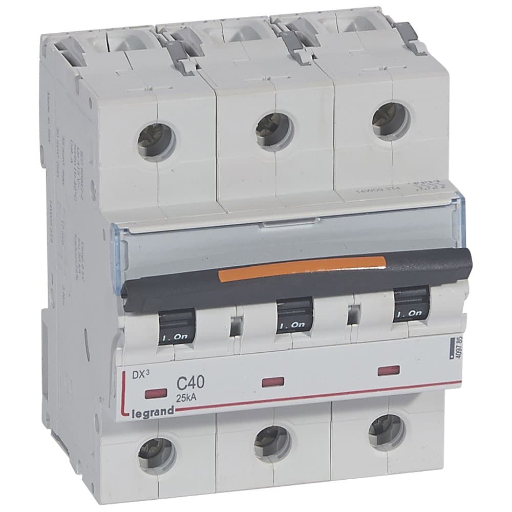 Legrand DX3 Автоматический выключатель 3P 40A (С) 25кА 409785