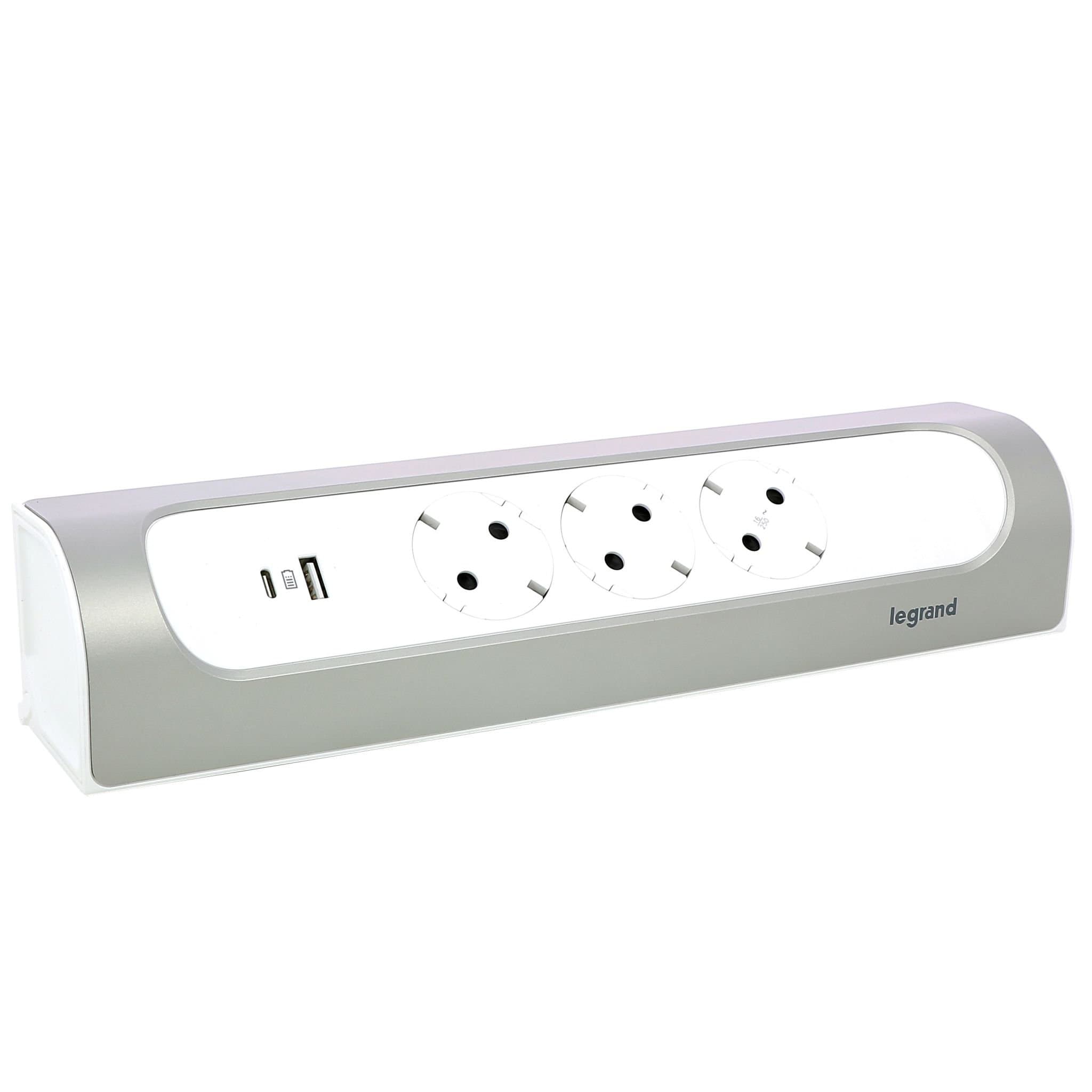 Legrand Revolution Комфорт Бело-алюминиевый Удлинитель угловой 3x2К+З с 2xUSB A+C (3А), без кабеля, плоские розетки 694504 — миниатюра 4