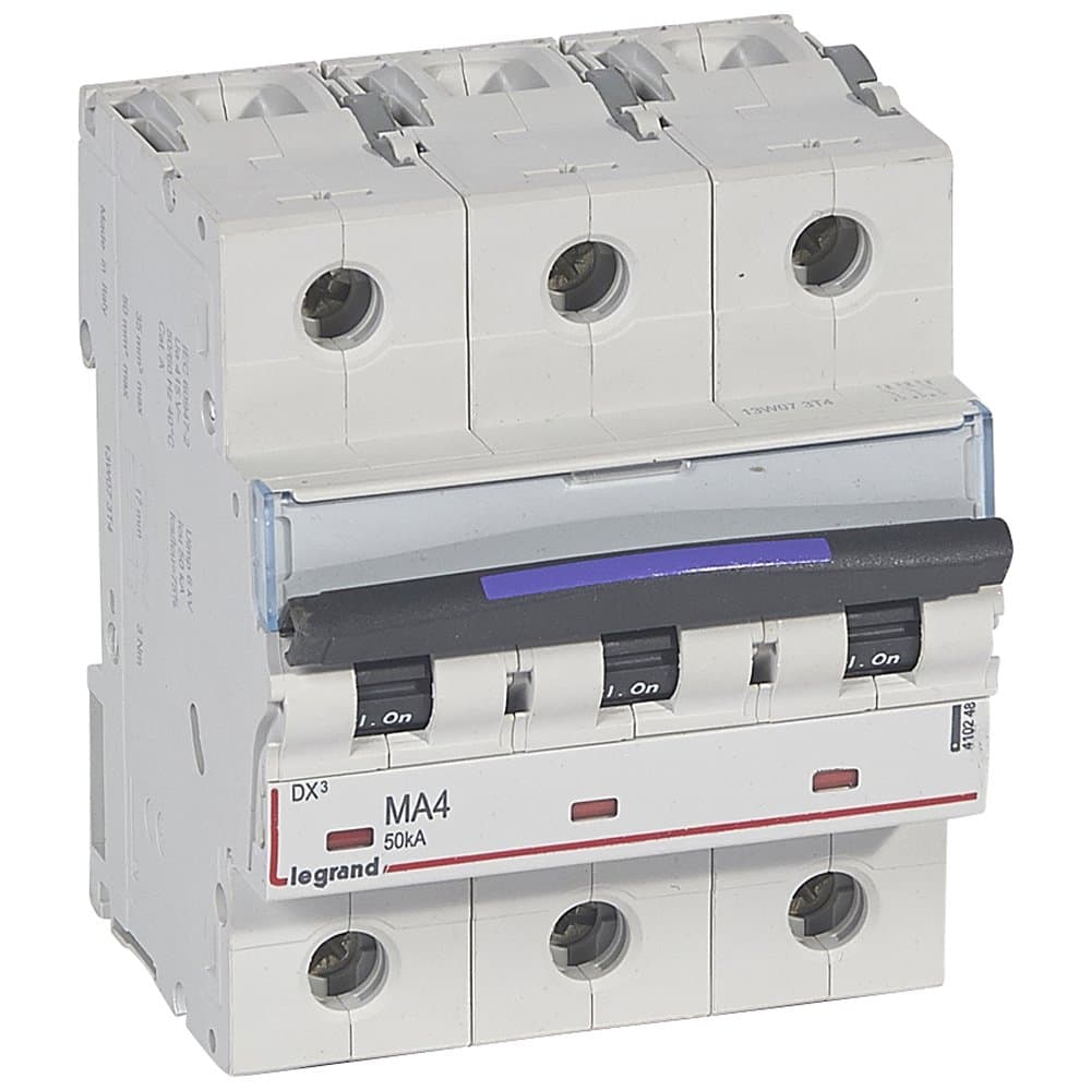 Legrand DX3 Автоматический выключатель 50кА 4А 3P MA 410248