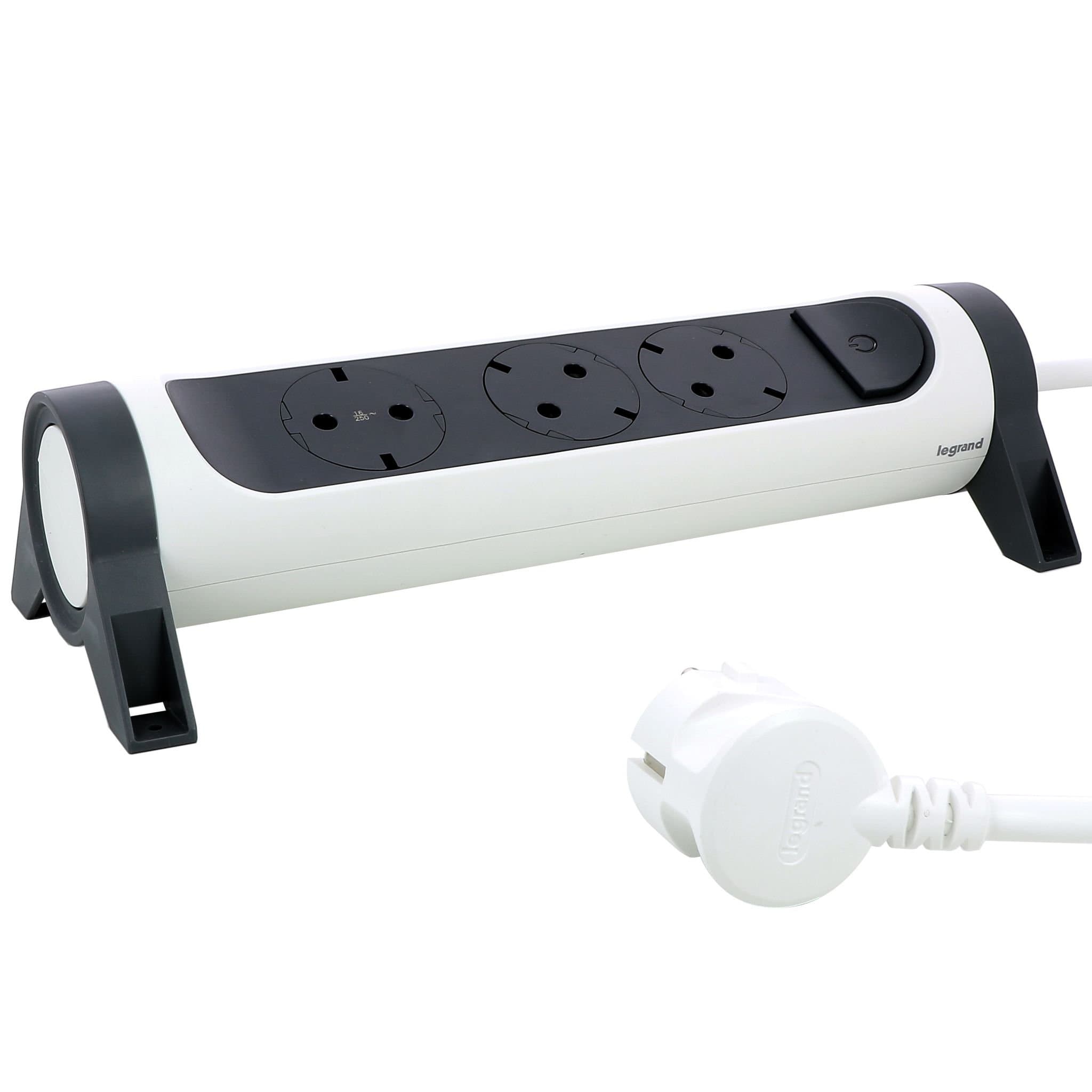 Legrand Revolution Комфорт Бело-черный Удлинитель 3x2К+З с выкл., кабель 3м, плоские розетки, УЗИП с индикацией, фиксируемый поворотный блок 694535 — миниатюра 5