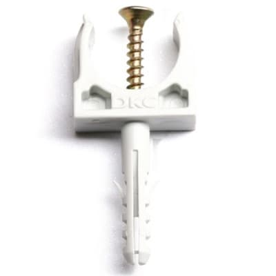 DKC Держатель с защелкой и дюбелем 20mm (в комплект входит шуруп) (уп=10шт)