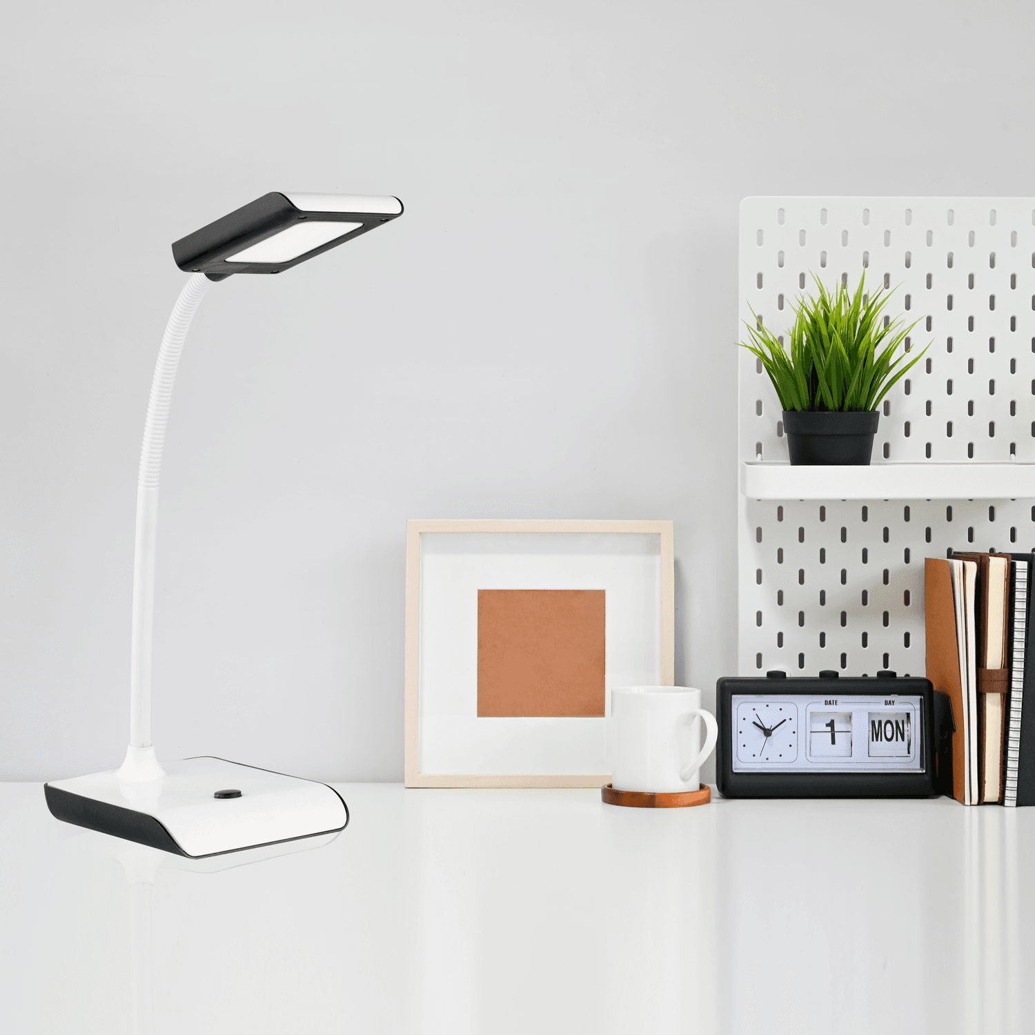 Gauss Светильник настольный модель GTL101 8W 550lm 4000K 220-240V белый c черным LED 1/20 GT1012 — миниатюра 6