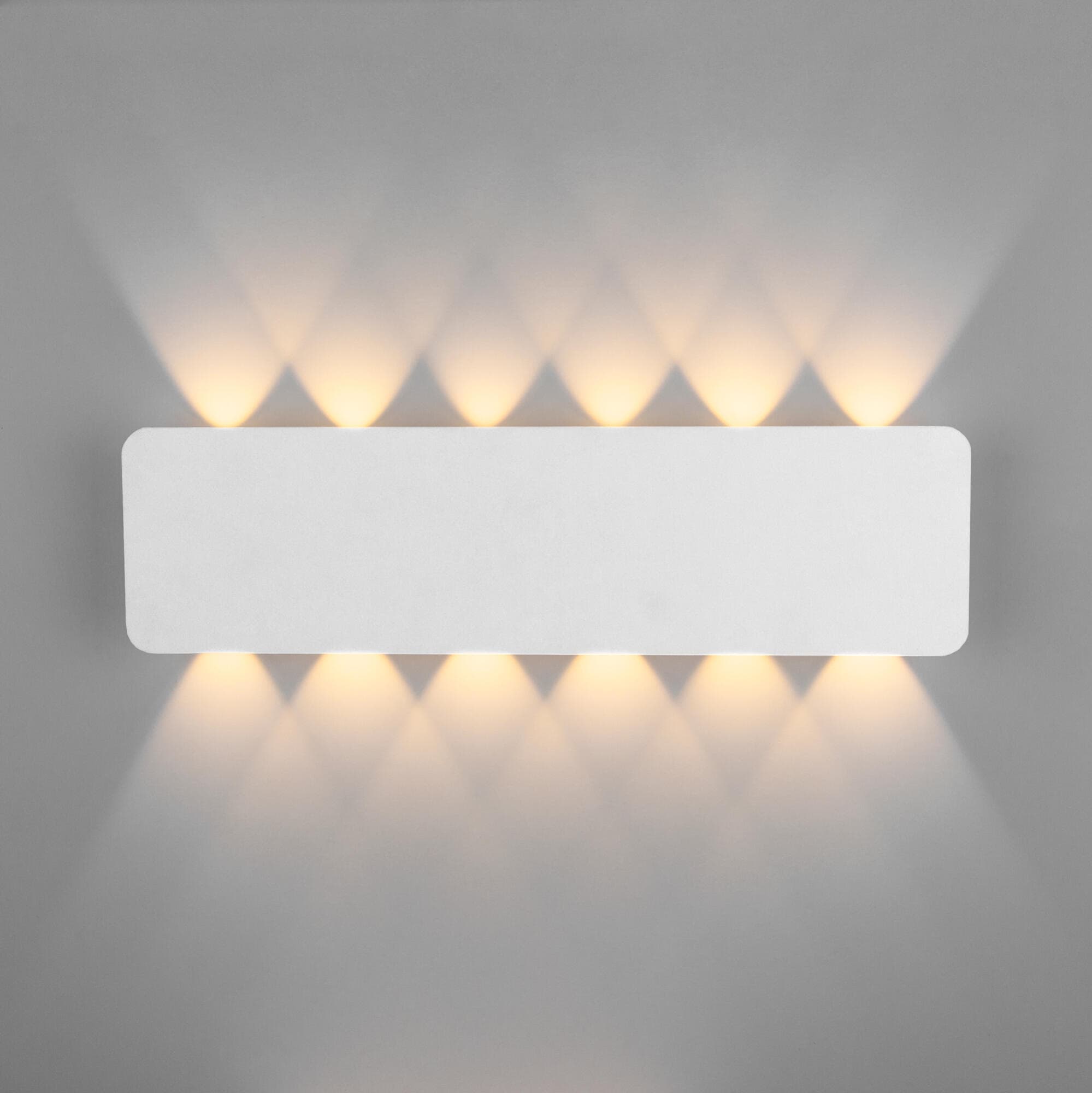 Elektrostandard 40139/1 LED / настенный светильник / белый a055777