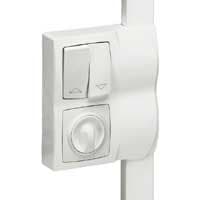 Legrand Рамка для накладного монтажа 2 поста вдоль мини-плинтуса DLPlus глубиной 16 белая 031466 — миниатюра 3