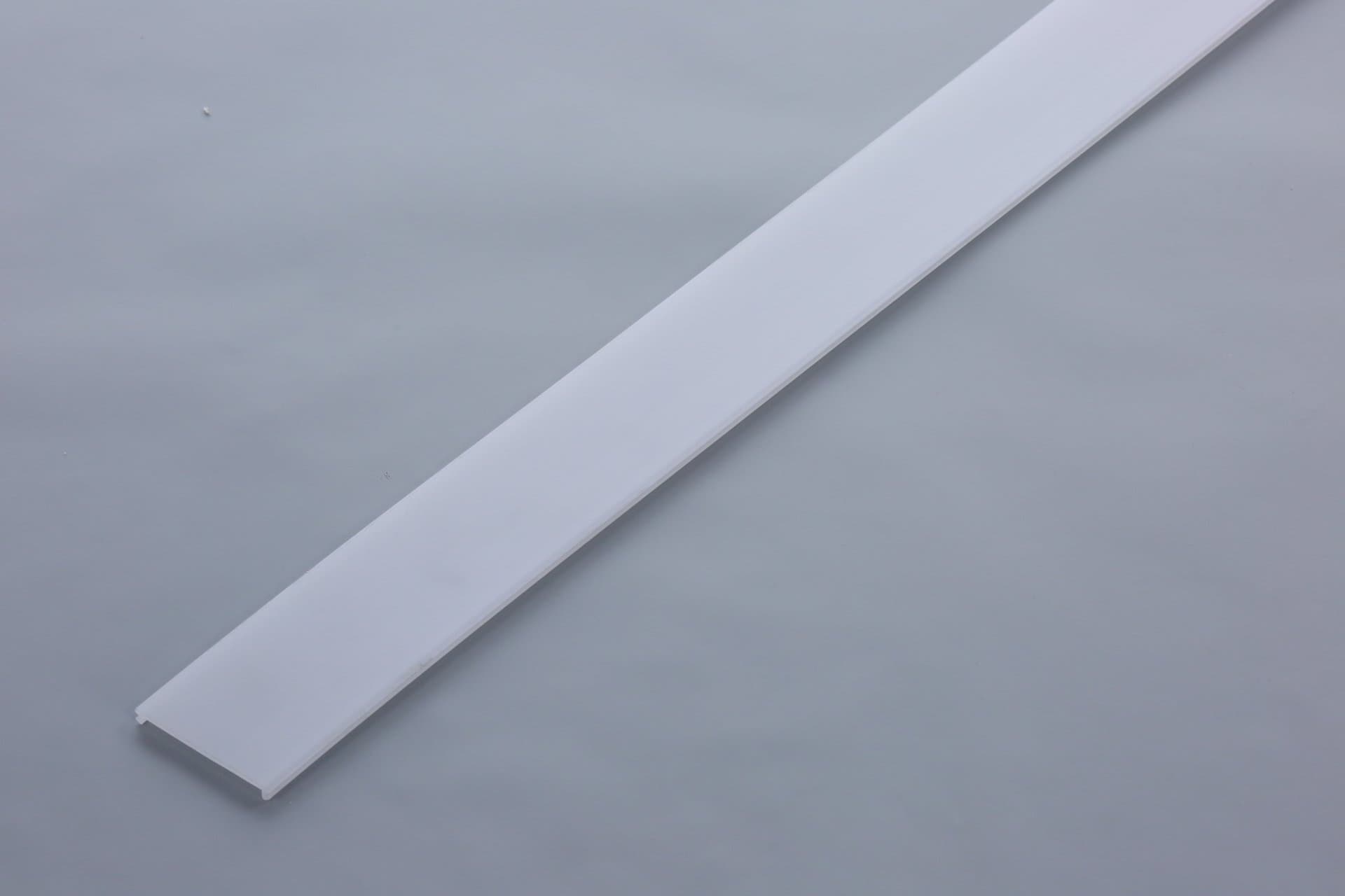 СТ Рассеиватель LINER LED 2000мм (в упаковке)