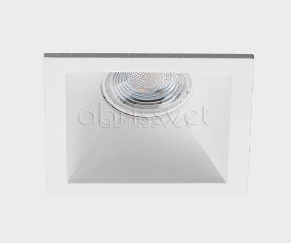 ITALLINE M01-1011 white светильник встраиваемый