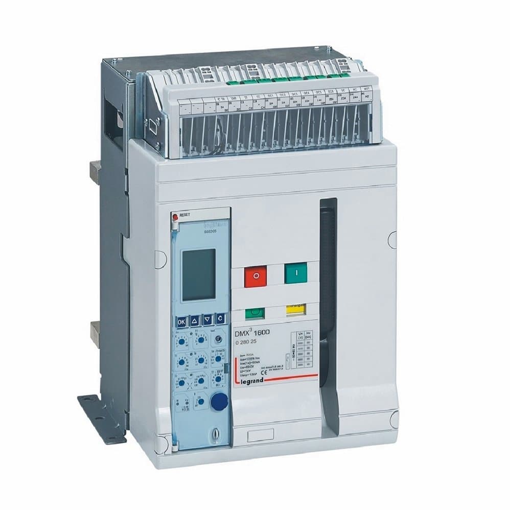 Legrand DMX3 1600 50kA фикс 3П 800 A 028025