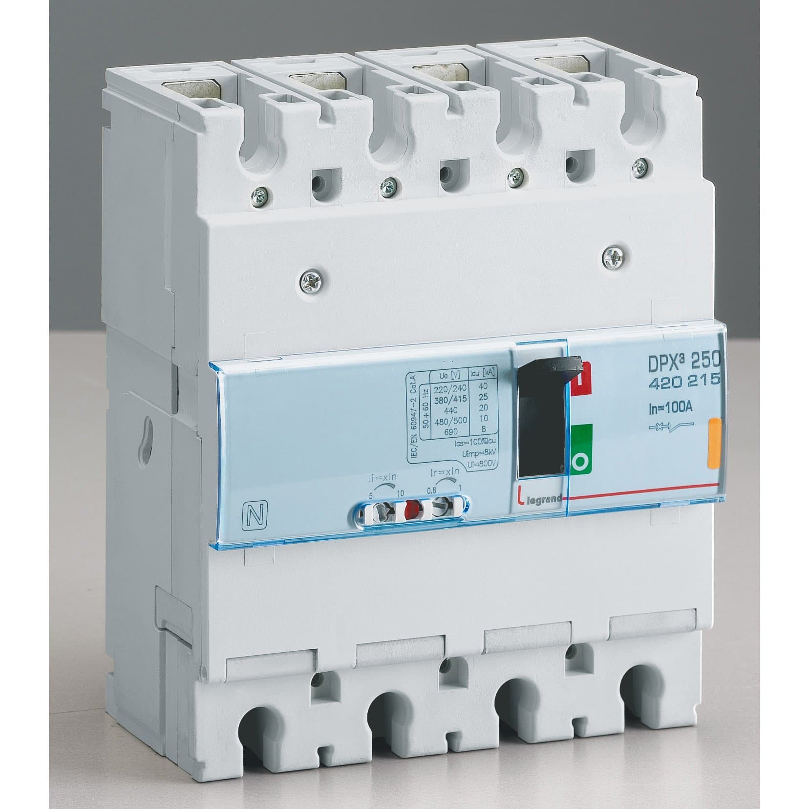 Legrand DPX3 250 Автоматический выключатель 4P 100А 25kA 420215