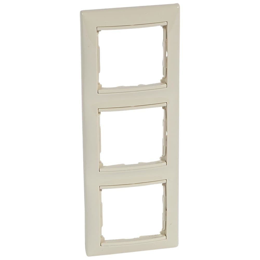 Legrand Valena Classic Слоновая кость Рамка 3-ая вертикальная 695636
