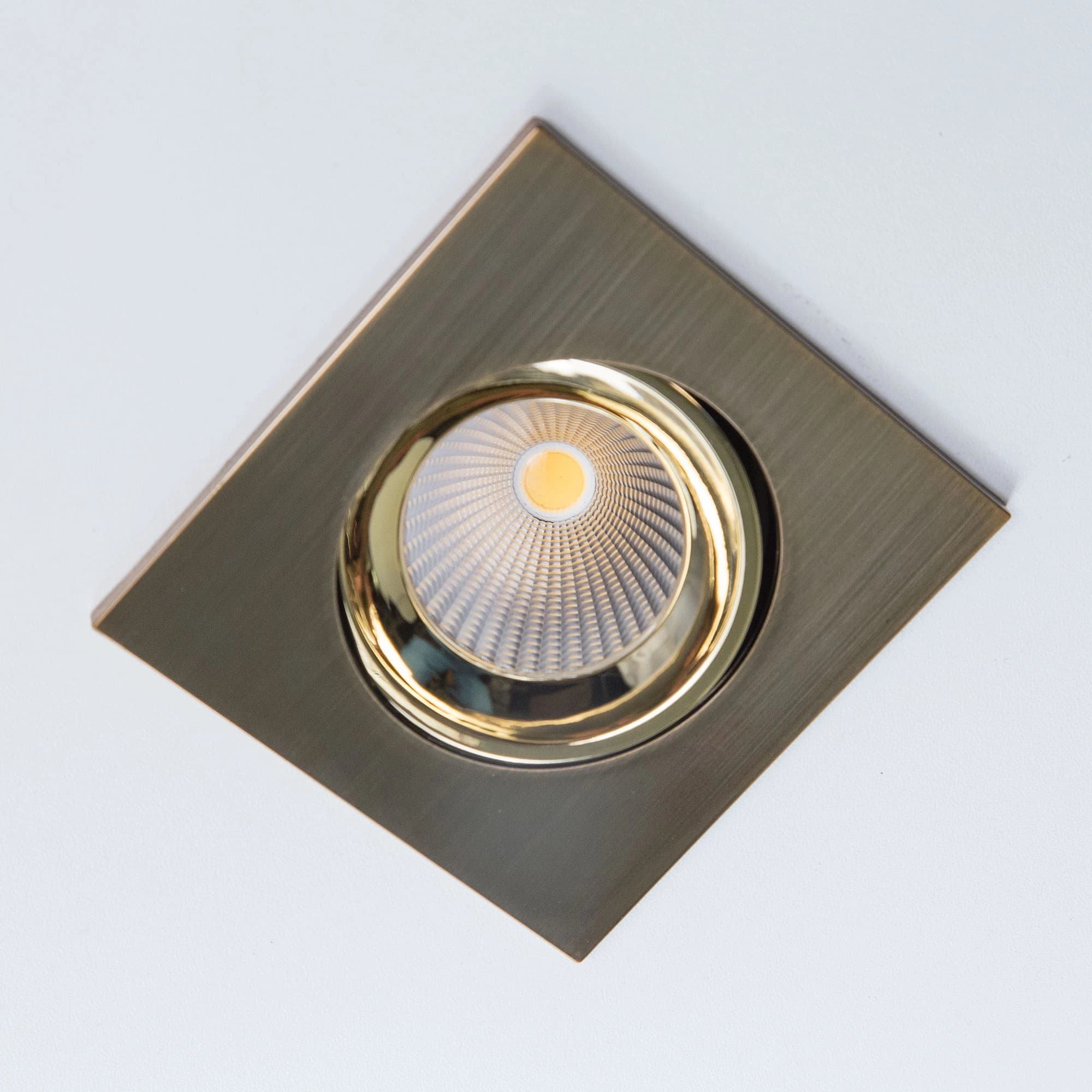 Citilux CLD001KNW6 Альфа Бронза+Зол Светильник встраиваемый LED 7W*3500K — миниатюра 4