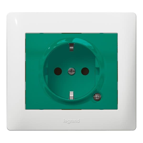 Legrand Galea Life Розетка немецкий стандарт 2К+3 с индикацией с защитными шторками зелёная лицевая панель 771044