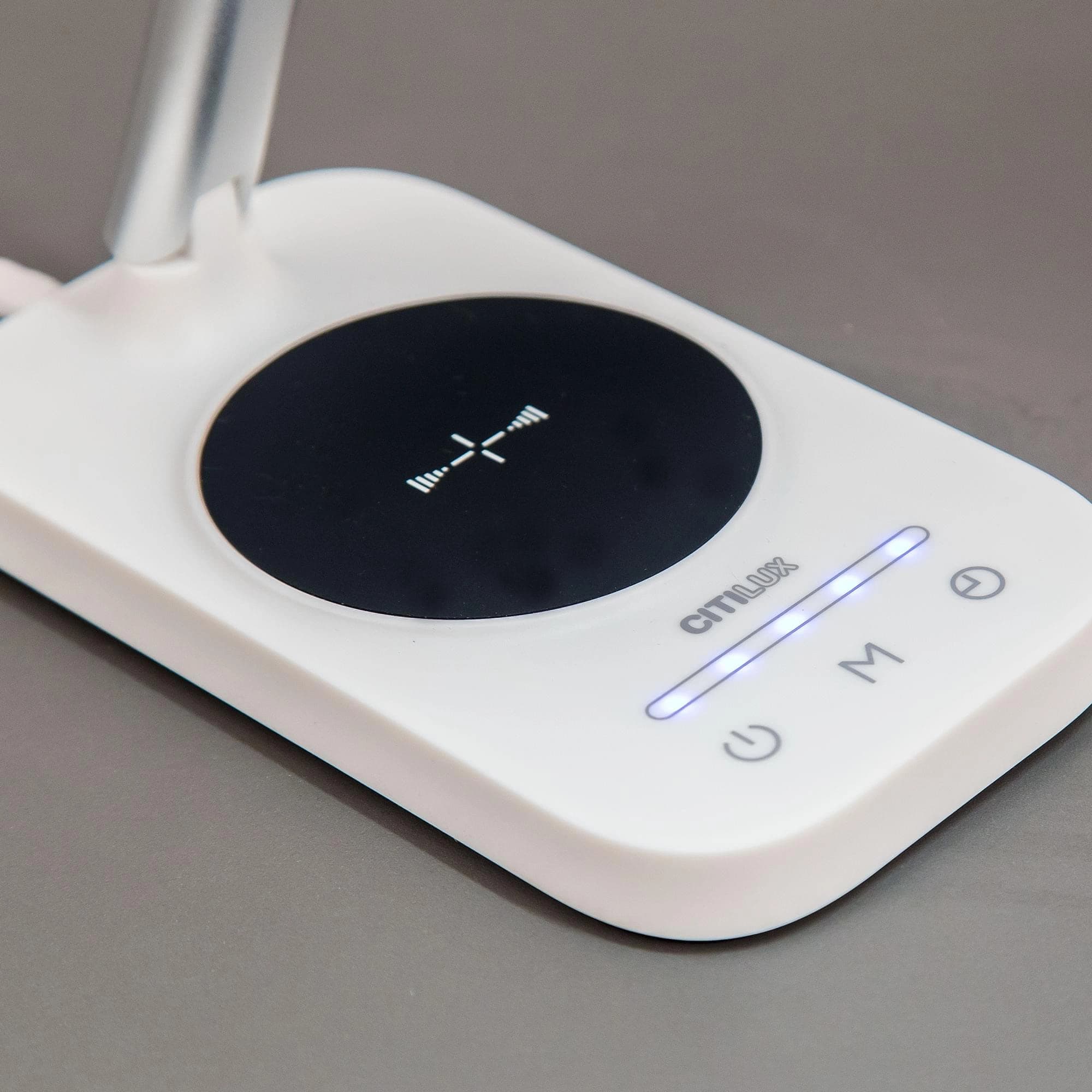 Citilux CL803051 Ньютон Бел-Серебр, USB+Qi — миниатюра 5