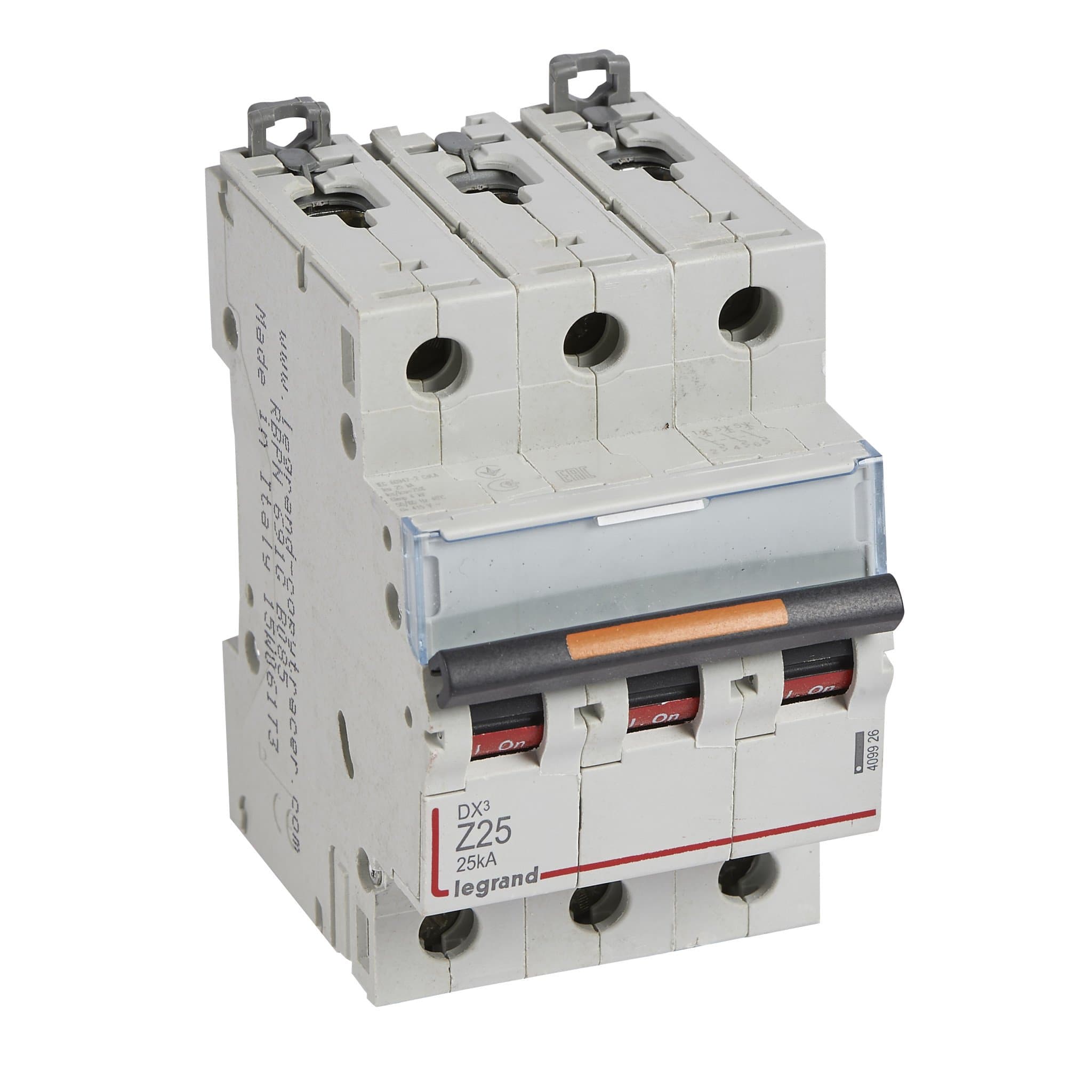 Legrand DX3 Автоматический выключатель 3P 25A (Z) 25kA 409926