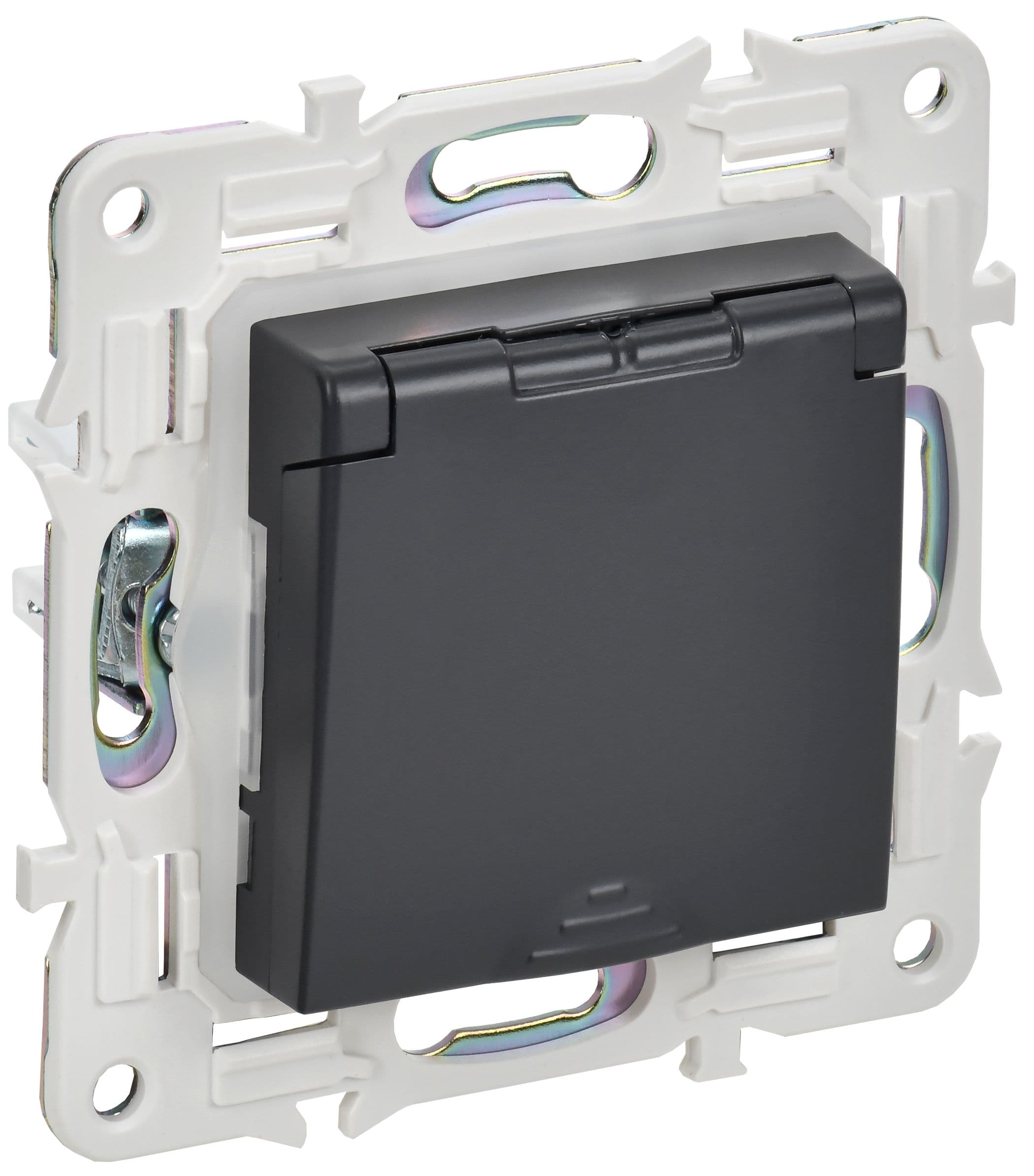 IEK SKANDY Титан Розетка с/з с защитными шторками и крышкой 16А IP44 SK-R11T