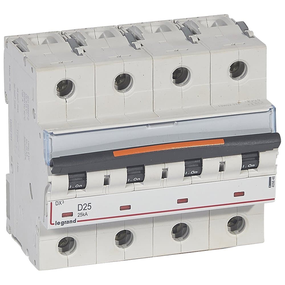 Legrand DX3 Автоматический выключатель 4P 25A (D) 25кА 409848