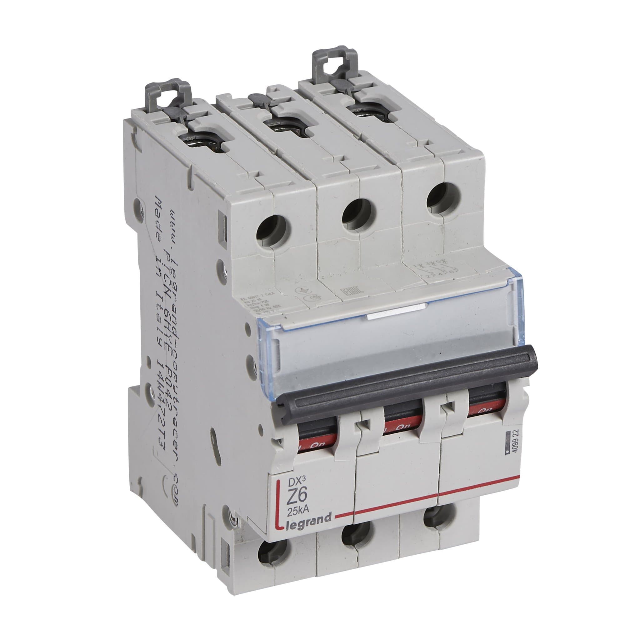 Legrand DX3 Автоматический выключатель 3P 6A (Z) 25kA 409922