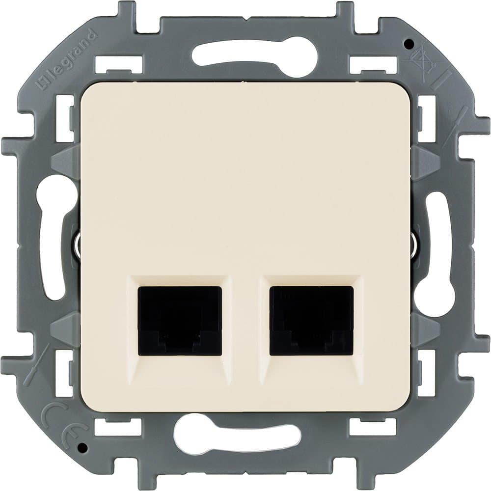 Legrand INSPIRIA Слоновая кость Двойная розетка RJ 45 - категория 6 - UTP 673841