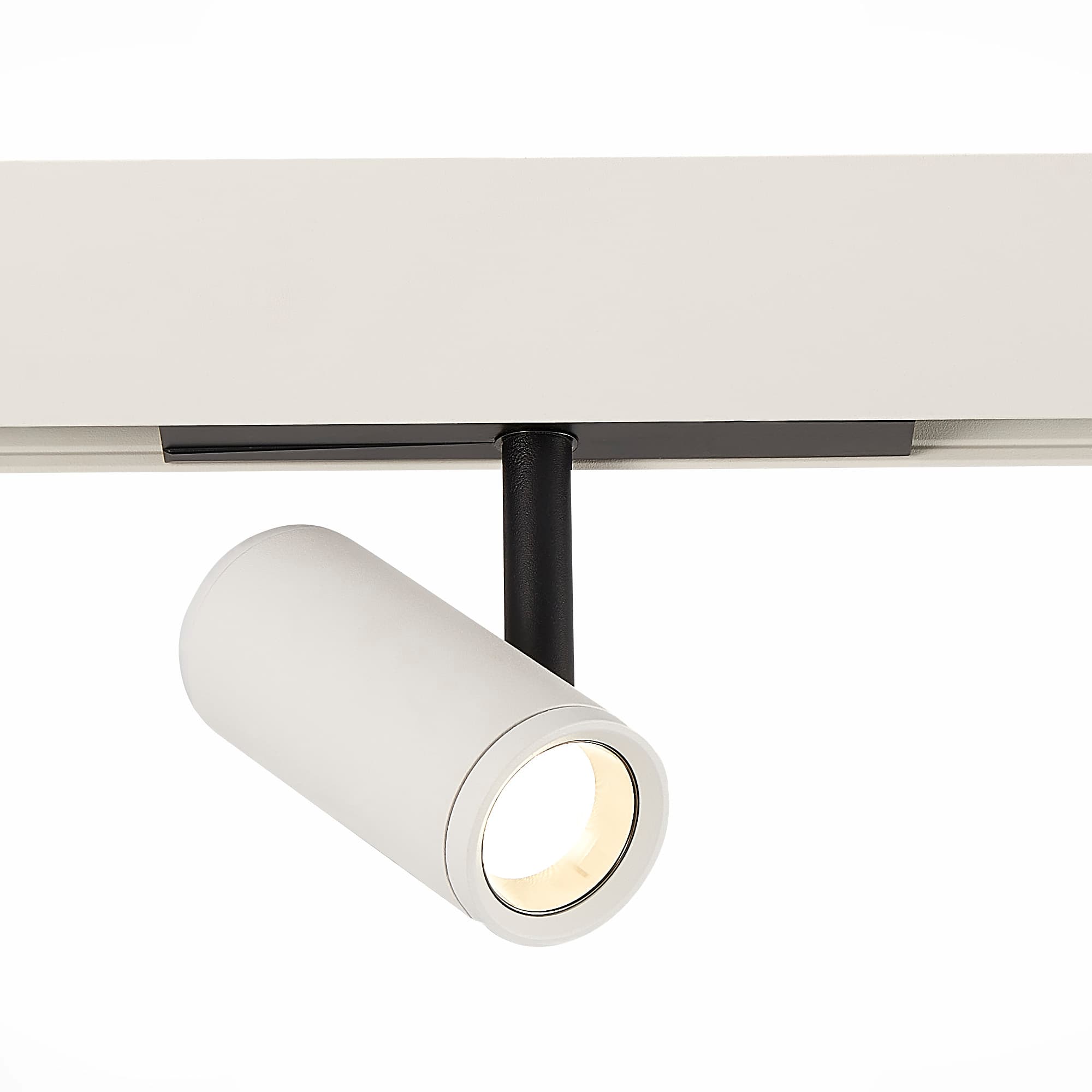 ST LUCE ST808.546.08 Магнитный трековый светильник Белый LED 1*8W 4000K 650Lm Ra>90 IP20 D42xH135 48VV