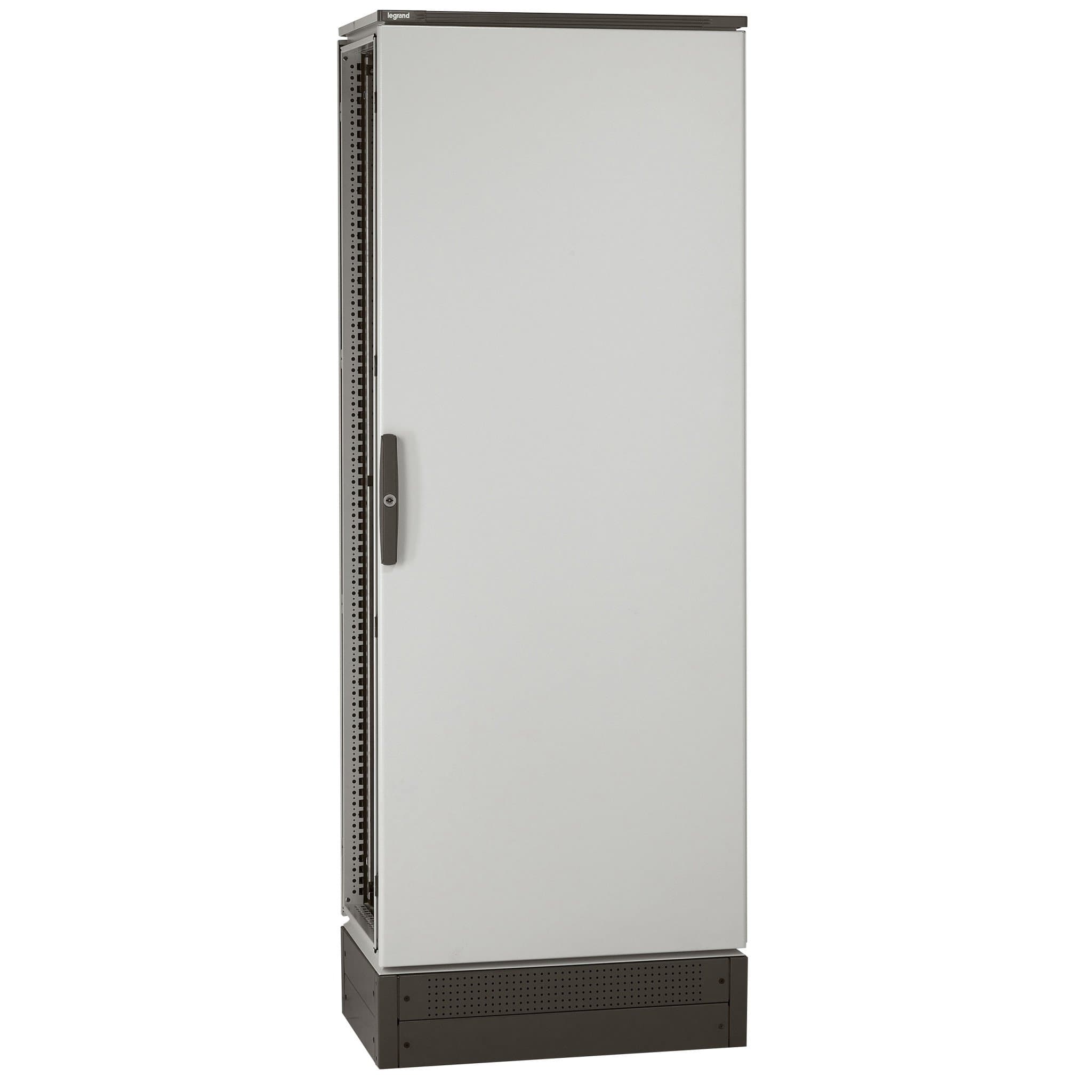 Legrand Altis Комплект боковых неперфорированных цокольных пластин для шкафов глубиной 500 мм высота 100 мм 047677 — миниатюра 1