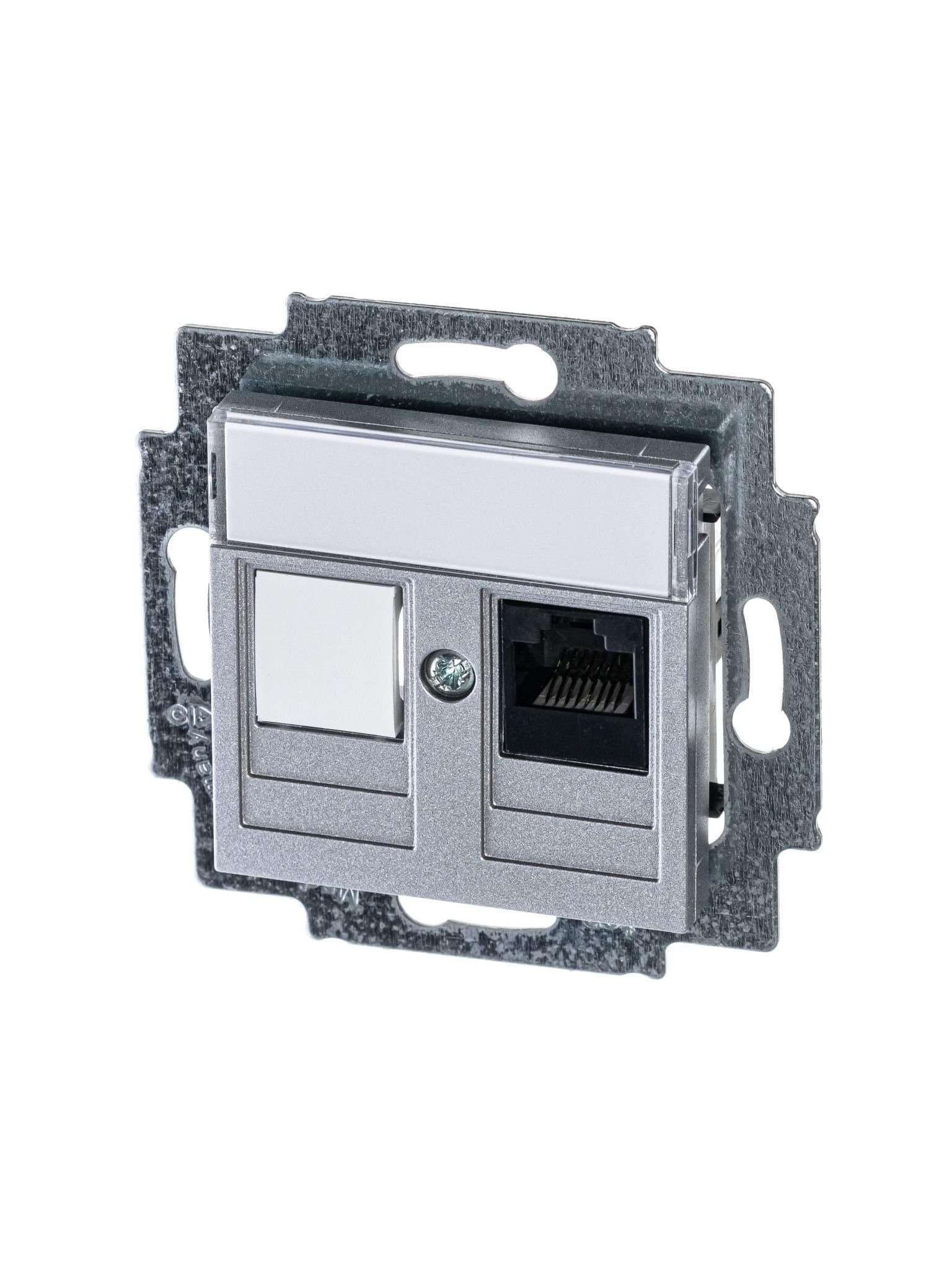 ABB EPJ Levit серебро / дымчатый чёрный Розетка компьютерная RJ45 кат,5e+заглуш,, серебро 2CHH295117A6070 — миниатюра 4