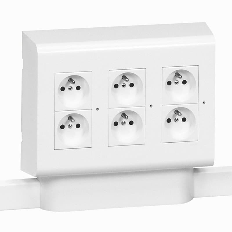 Legrand Mosaic адаптер для установки суппорта в торце к/канала 031640 — миниатюра 2