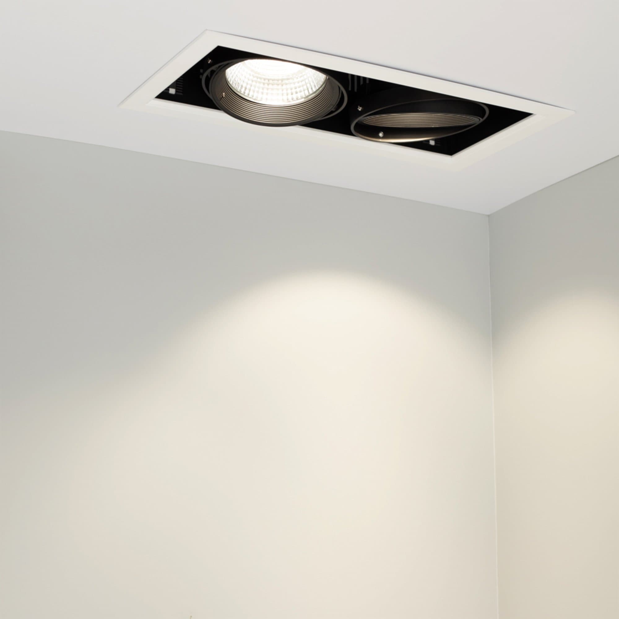 Arlight Светильник CL-KARDAN-S375x190-2x25W Warm3000 (WH-BK, 30 deg) (IP20 Металл, 3 года) 028863 — миниатюра 2