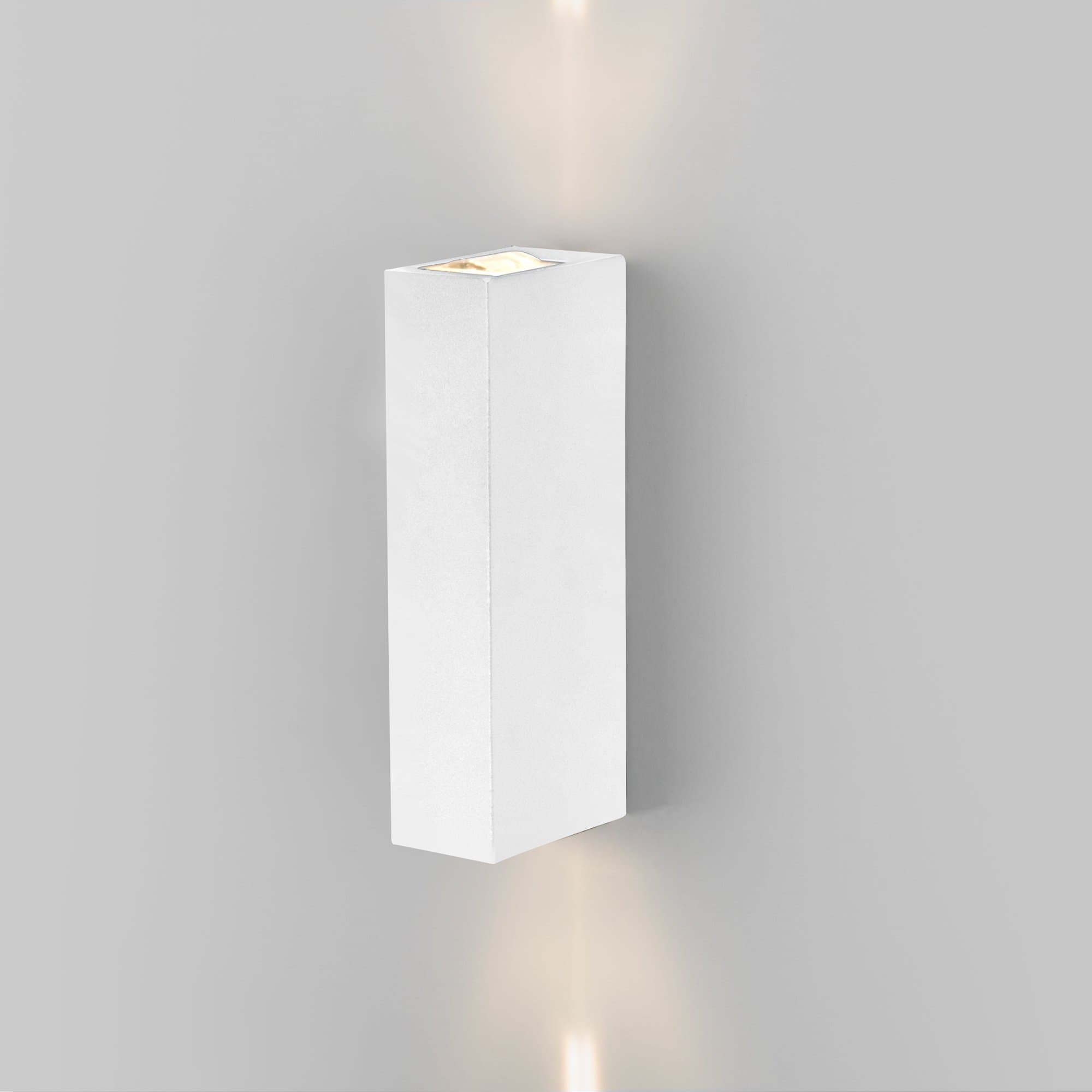 Elektrostandard 35136/W / Светильник садово-парковый со светодиодами Blaze LED белый a057049