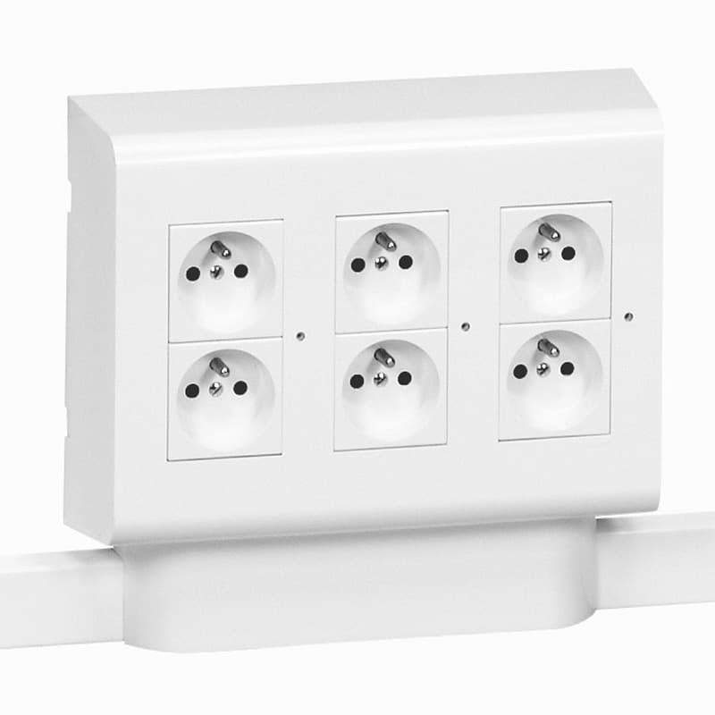 Legrand Mosaic Суппорт -3х4М вертик. 031622