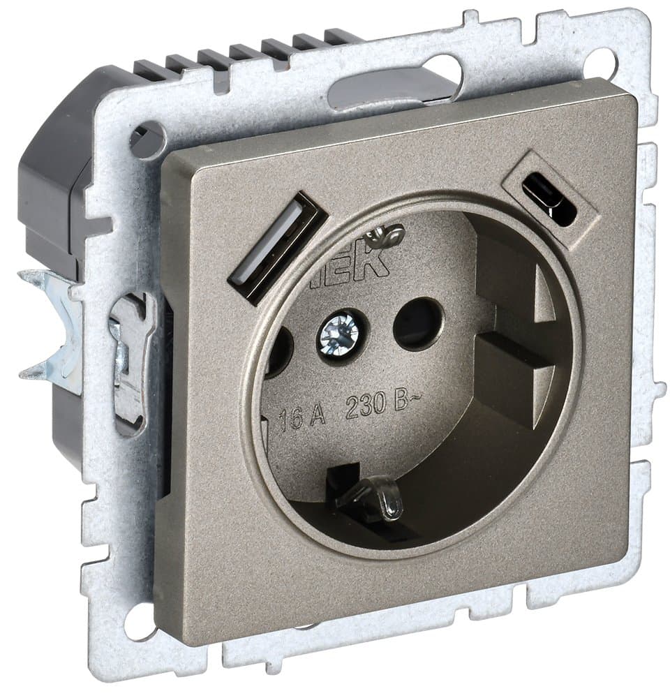 IEK BRITE BASE Шампань Розетка с з/к/ш 16А с USB A+C 18Вт РЮш11-1-БрШ