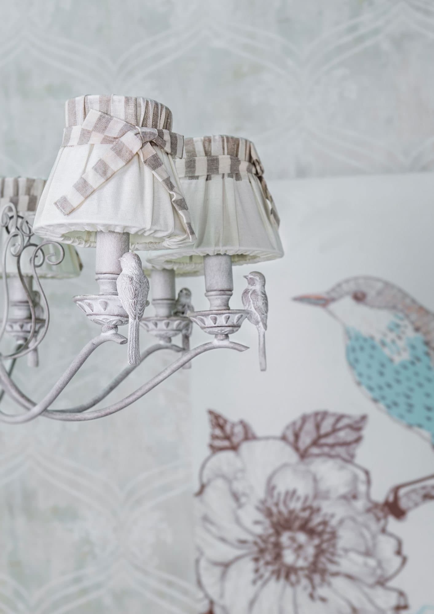 Maytoni Elegant Bird Белый Антик Люстра 8xE14 40W ARM013-08-W — миниатюра 6